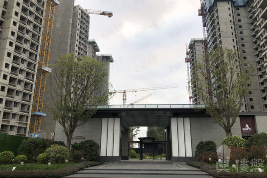 珠海融創雲水觀棠花園，首期5萬(減)，香港銀行按揭，最新價單